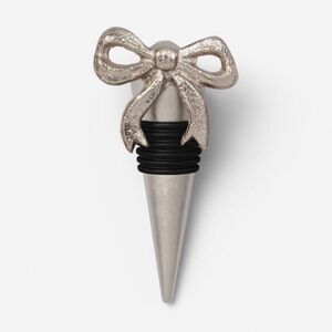 Silver bow wine stopper
